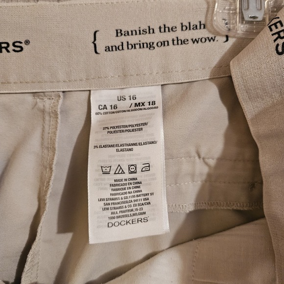 Dockers Shorts Tan 16 Women's Stretch  Flat Front Chino Casual Vacation Classic - Picture 5 of 8